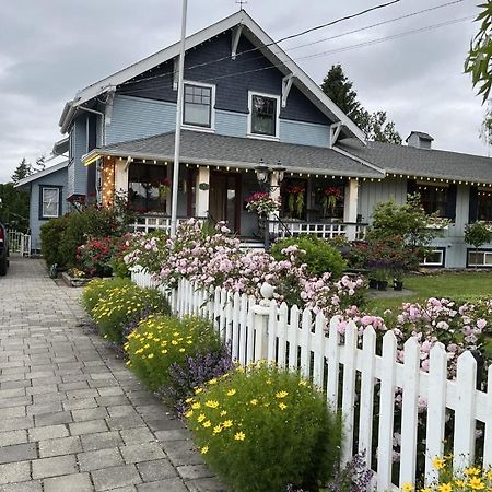 The Hazelhouse Bed and Breakfast Chilliwack Buitenkant foto