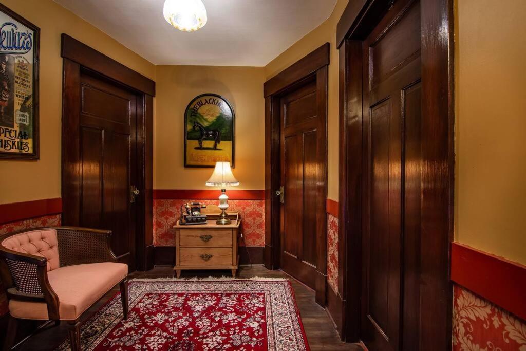 The Hazelhouse Bed and Breakfast Chilliwack Buitenkant foto
